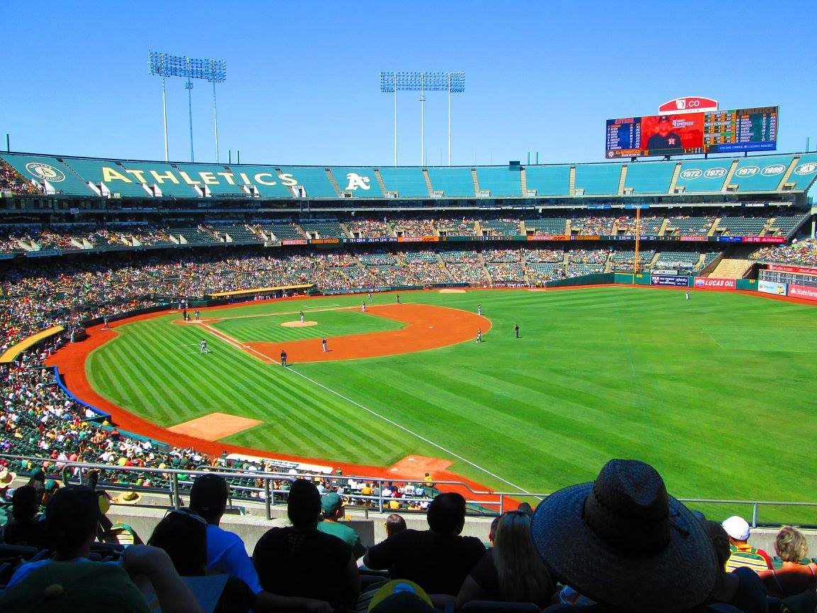 Guide to Group Transportation for Events at Oakland Coliseum | Phoenix Transportation