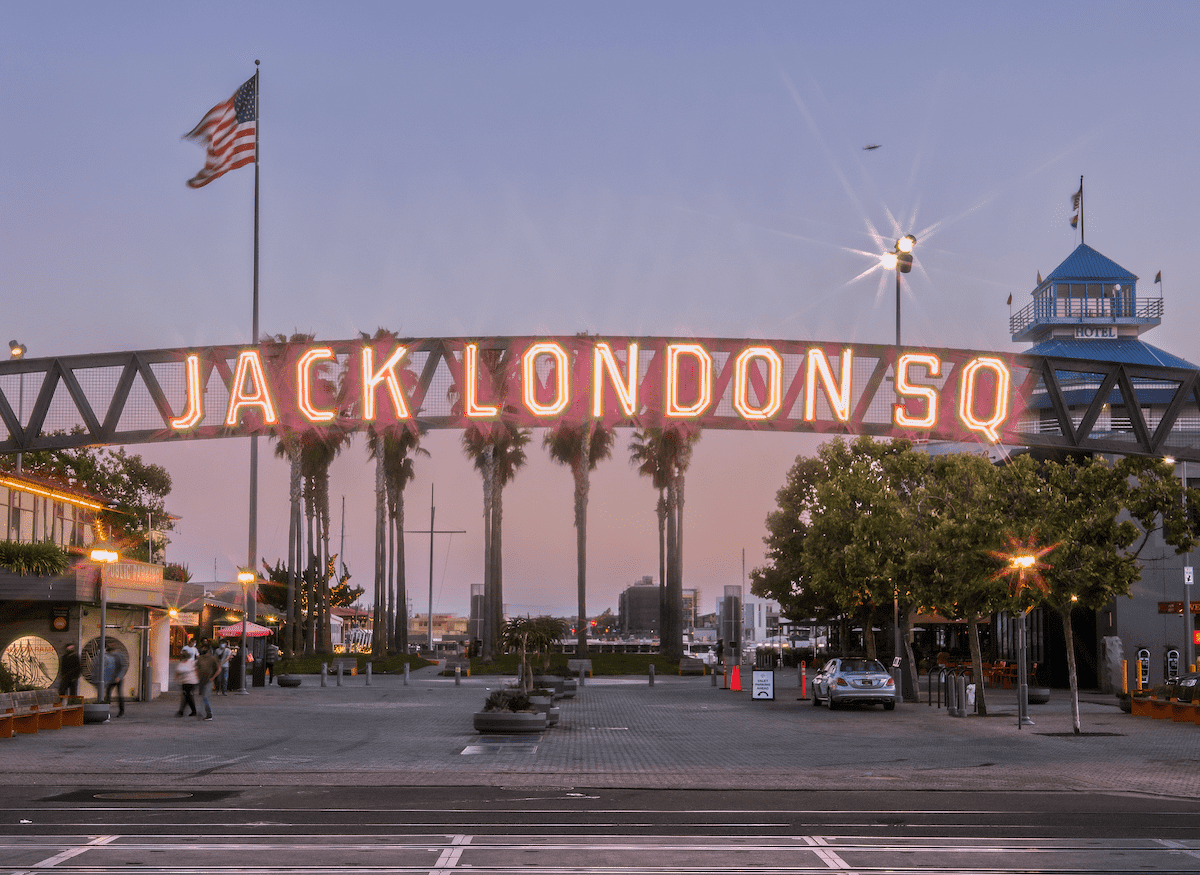 How to Plan a Jack London Square Group Bus Trip | Phoenix Transportation